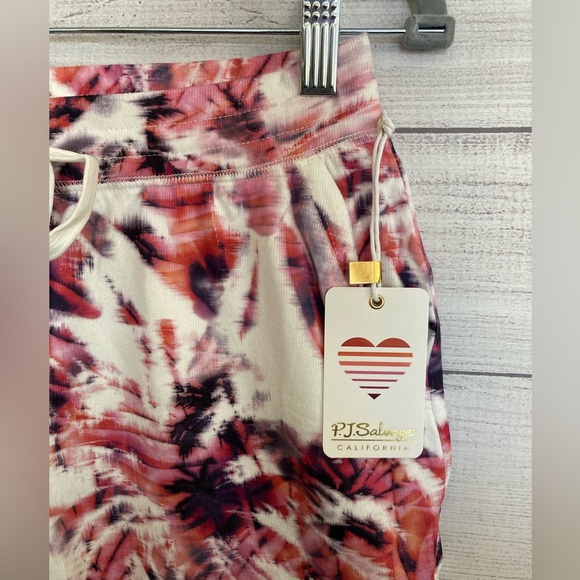 P.J. Salvage | NWT Women’s Palm Printed Lounge Shorts - Picture 3 of 6